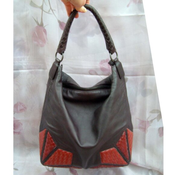 EUC BOTTEGA VENETA Large Leather Purple Eggplant Hobo Bag - Picture 5 of 16